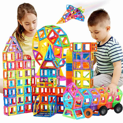 MAGNETIC CONSTRUCTOR - Let your children's imagination run wild