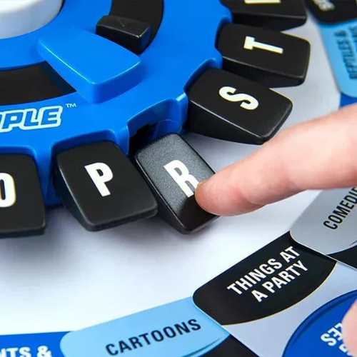 TAPPLE - The fast-paced word game for the whole family