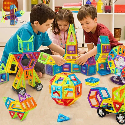 MAGNETIC CONSTRUCTOR - Let your children's imagination run wild